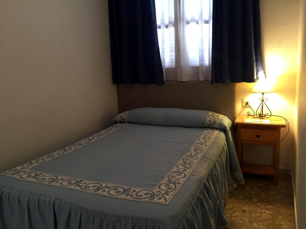 Hostal Juan De Austria II Aguadulce  Oda fotoğraf