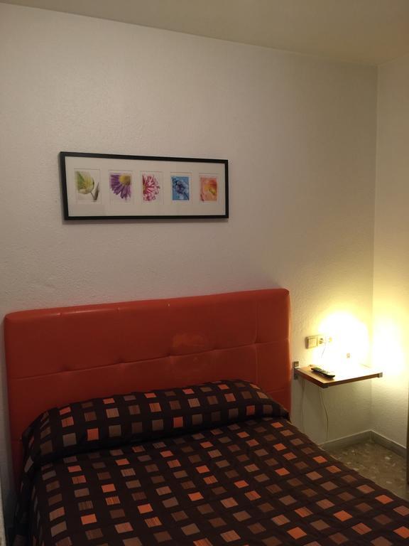 Hostal Juan De Austria II Aguadulce  Oda fotoğraf